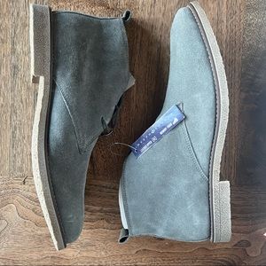 Joseph Abboud Lucca men’s chukka boots.